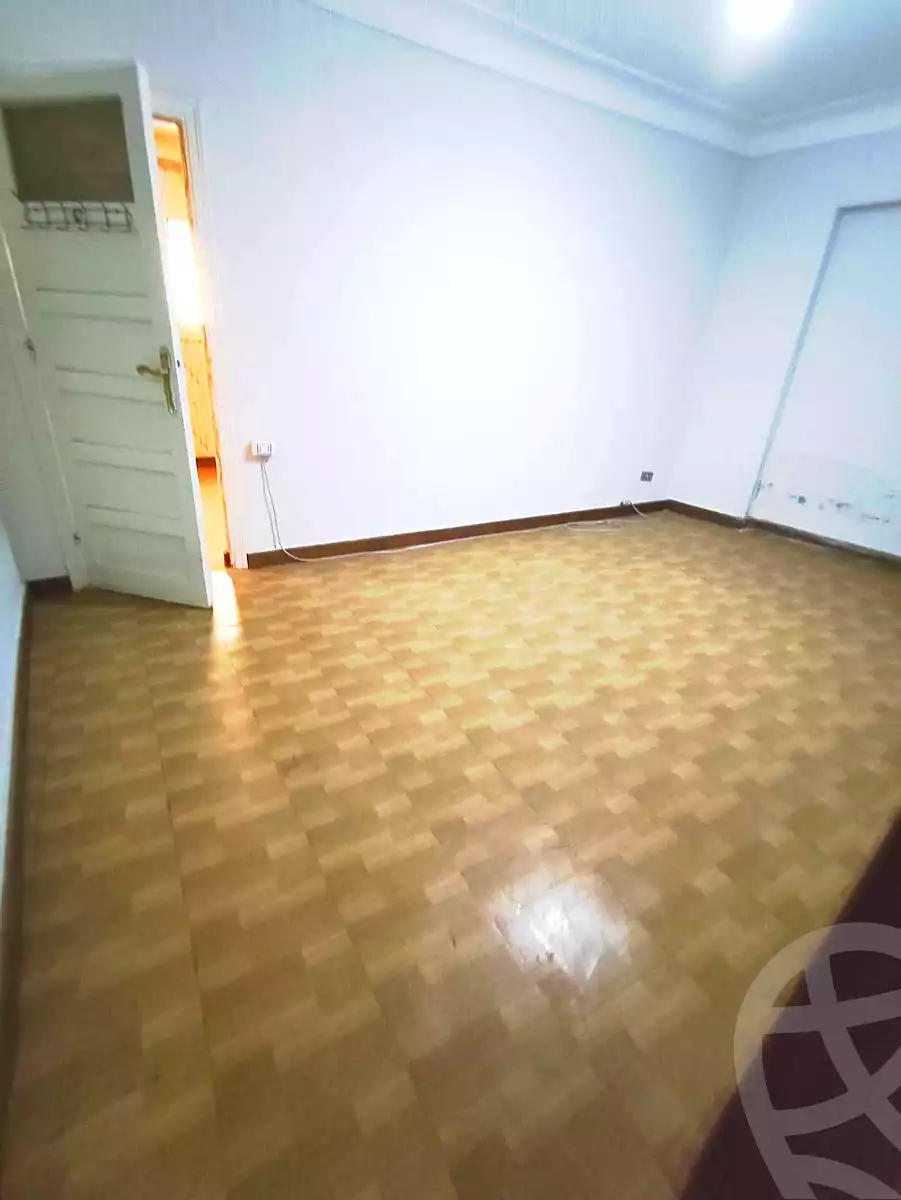 https://aqarmap.com.eg/ar/listing/7193425-for-sale-alexandria-el-mandara-shr-jml-bd-lnsr