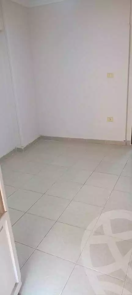 https://aqarmap.com.eg/ar/listing/7193718-for-sale-alexandria-sydy-bshr-sydy-bshr-bhry-gamal-abd-el-nasir-st
