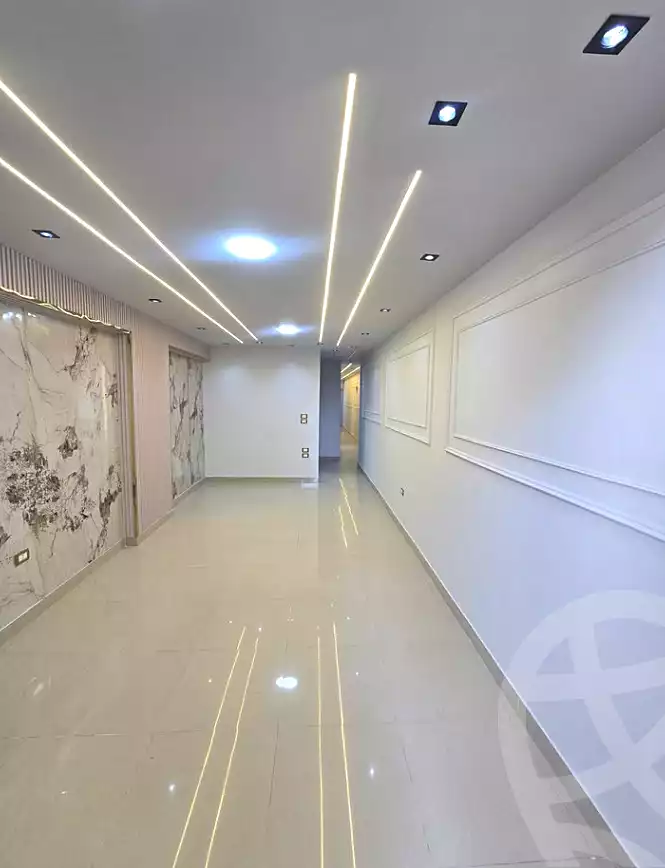 https://aqarmap.com.eg/ar/listing/7193993-for-sale-alexandria-sydy-bshr-sydy-bshr-bhry-shr-khld-bn-lwlyd