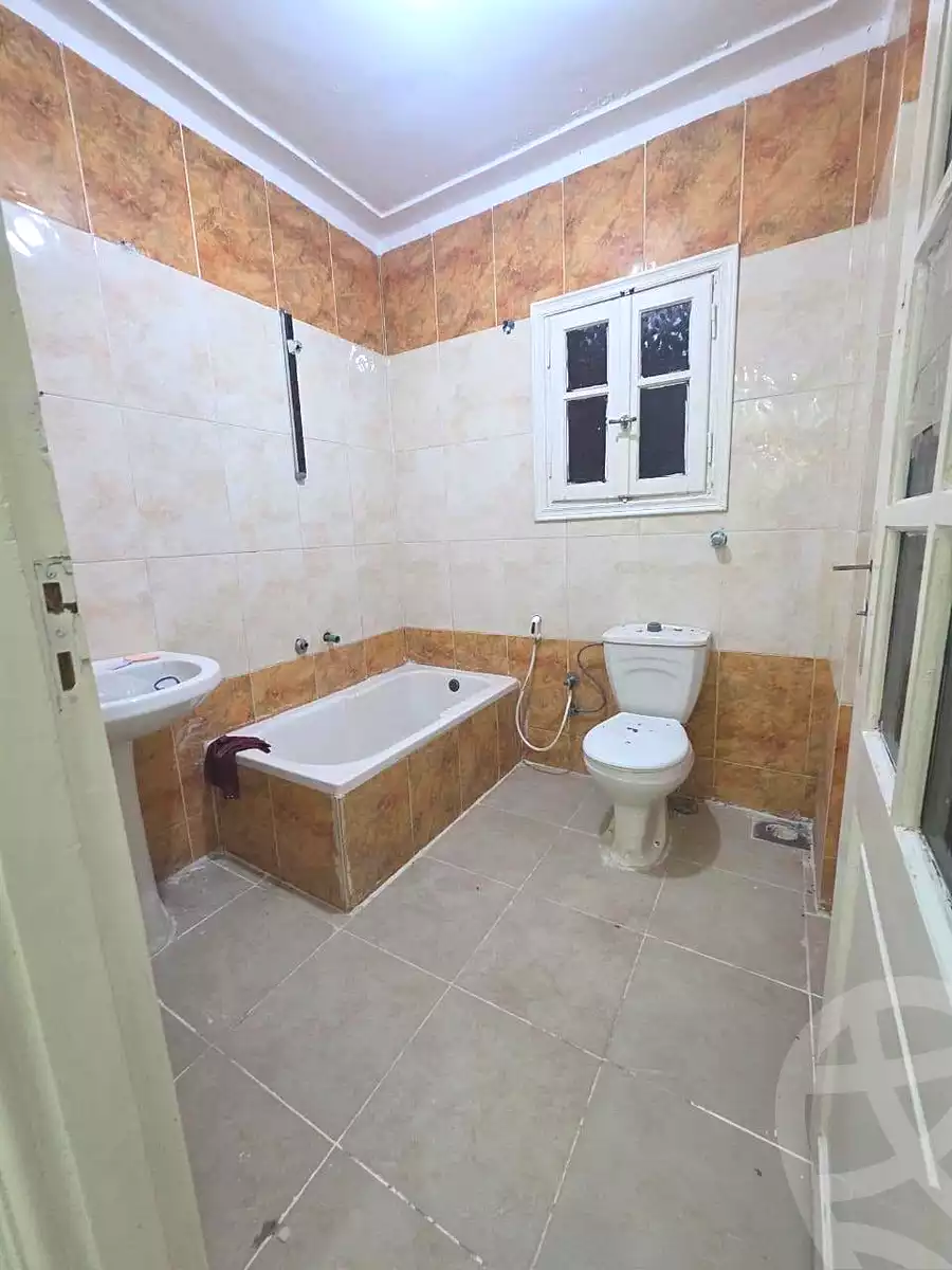 https://aqarmap.com.eg/en/listing/7193999-for-sale-alexandria-al-agamy-shataa-el-nakheel-street-10