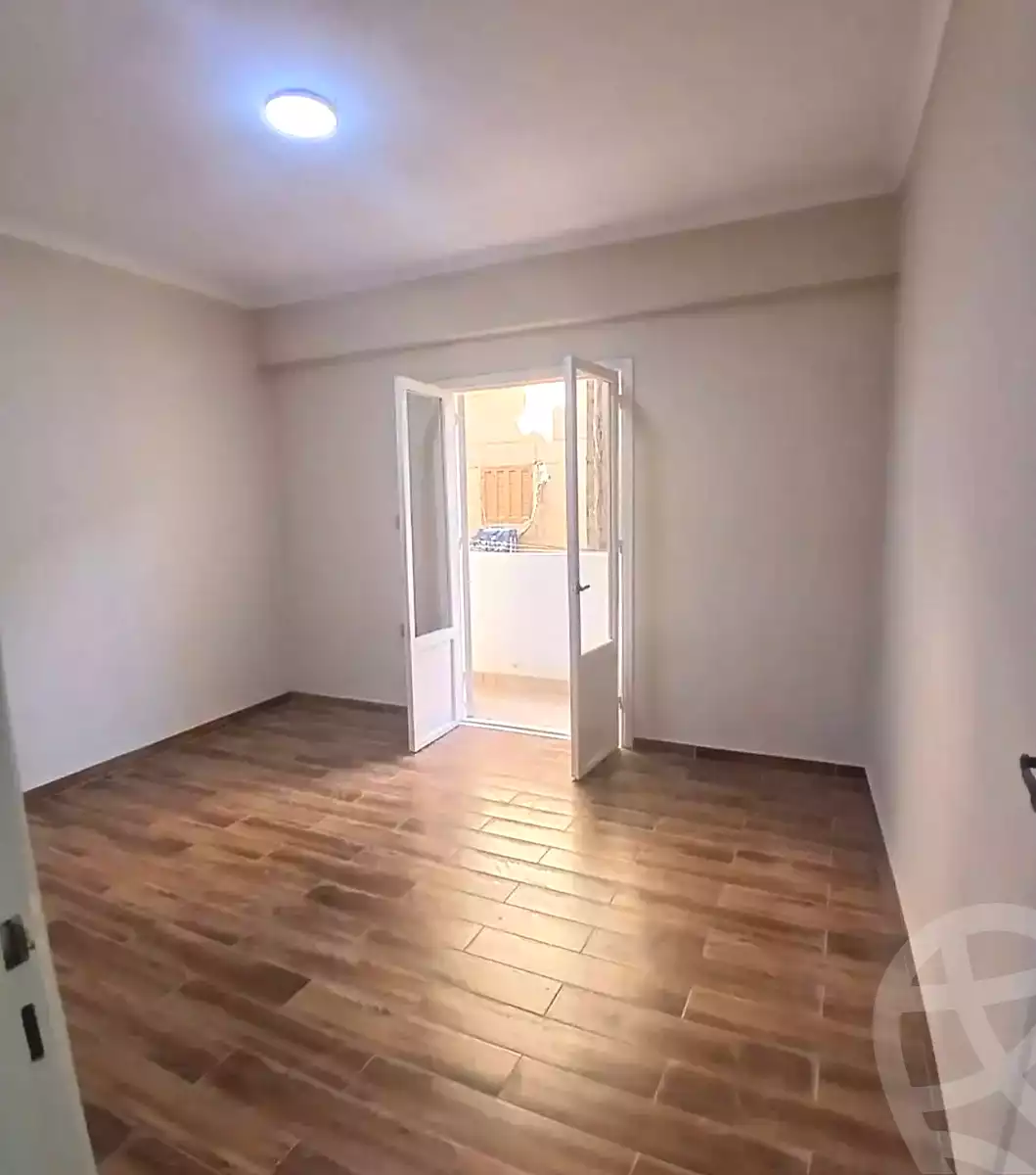 https://aqarmap.com.eg/en/listing/7194233-for-sale-alexandria-el-asafra-ahmed-tiesser-st