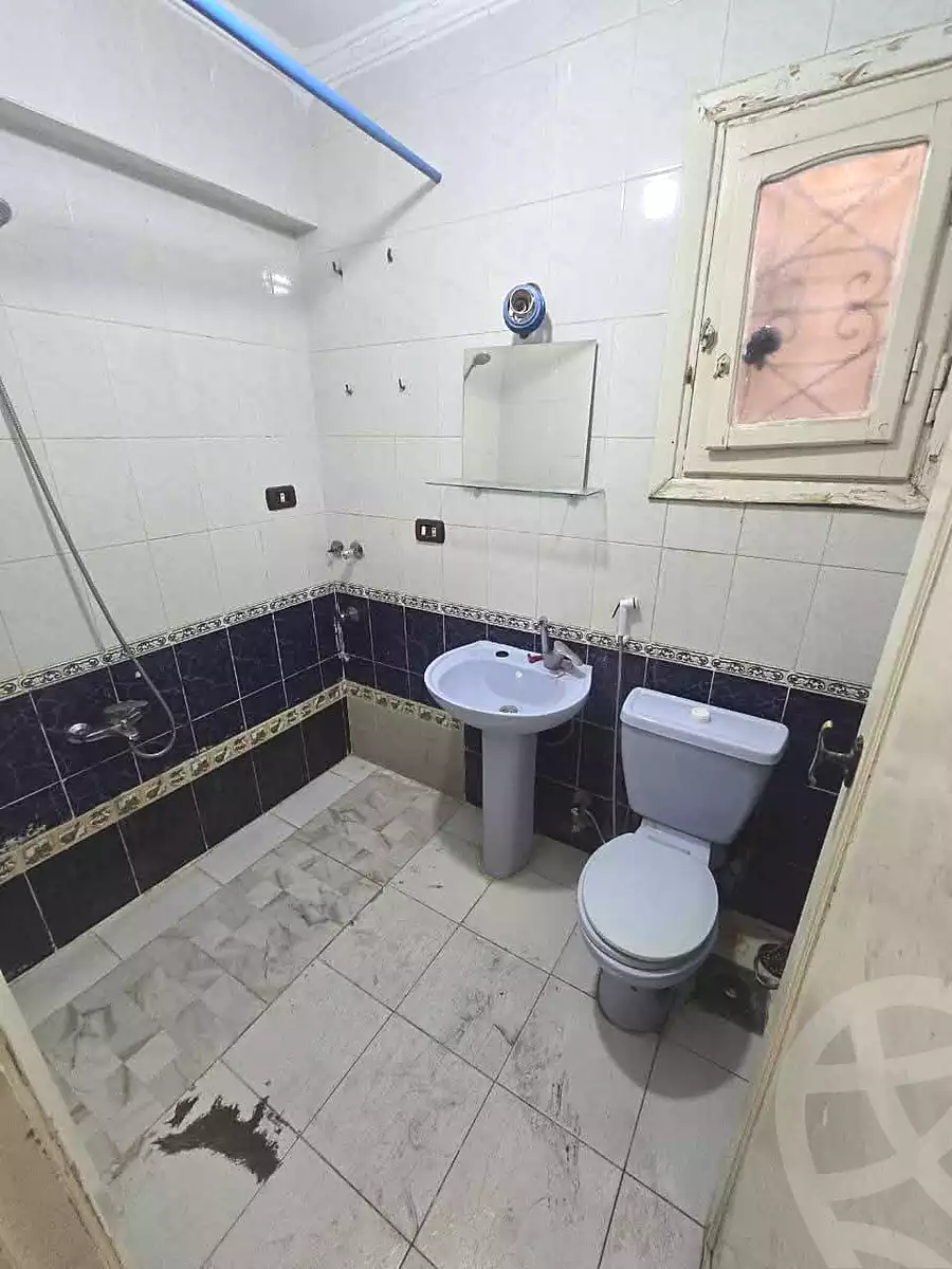 https://aqarmap.com.eg/en/listing/7194257-for-sale-alexandria-sydy-bshr-sydy-bshr-bhry-shr-mhmwd-l-yswy