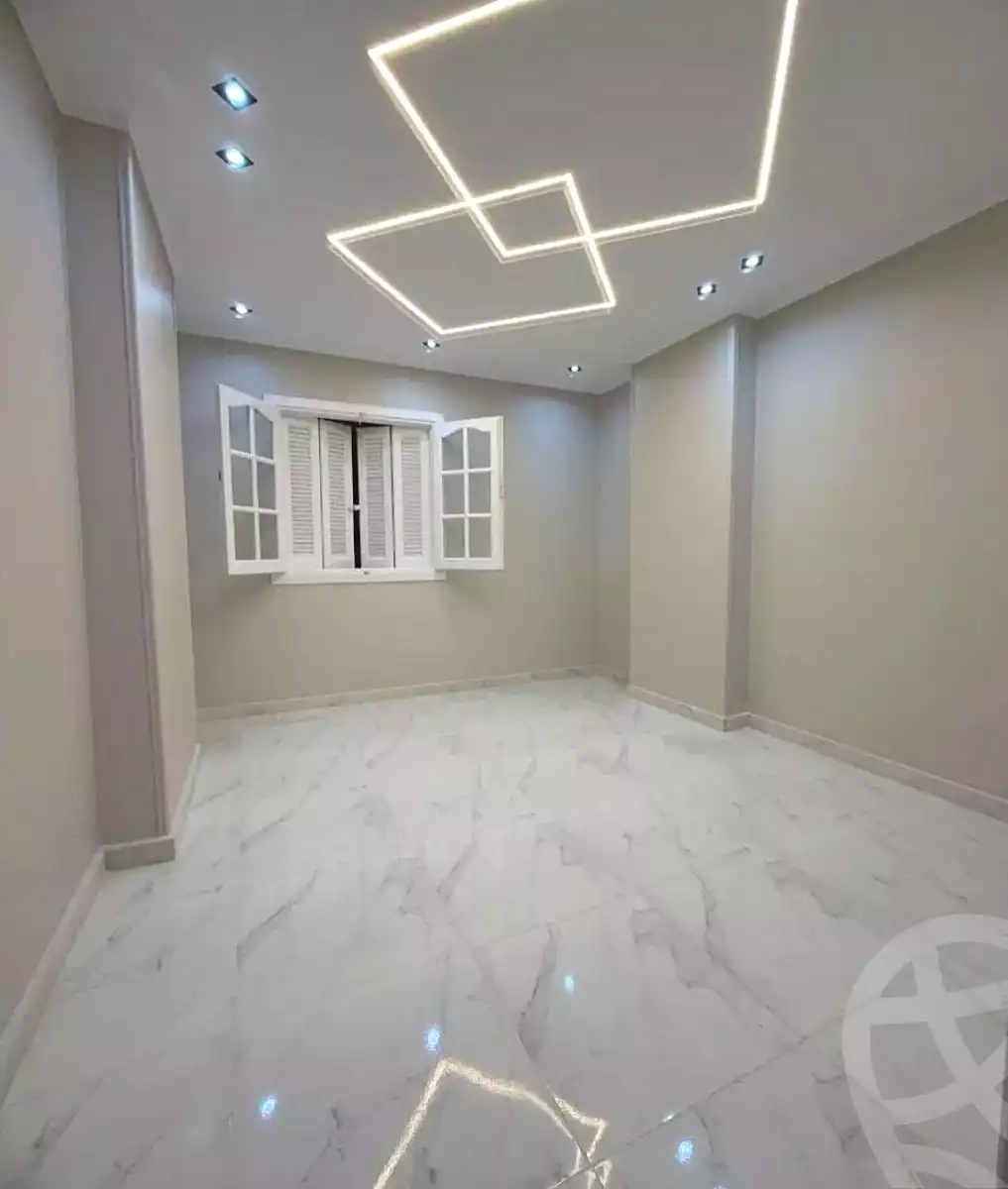 https://aqarmap.com.eg/en/listing/7194458-for-sale-alexandria-el-mandara-shr-jml-bd-lnsr