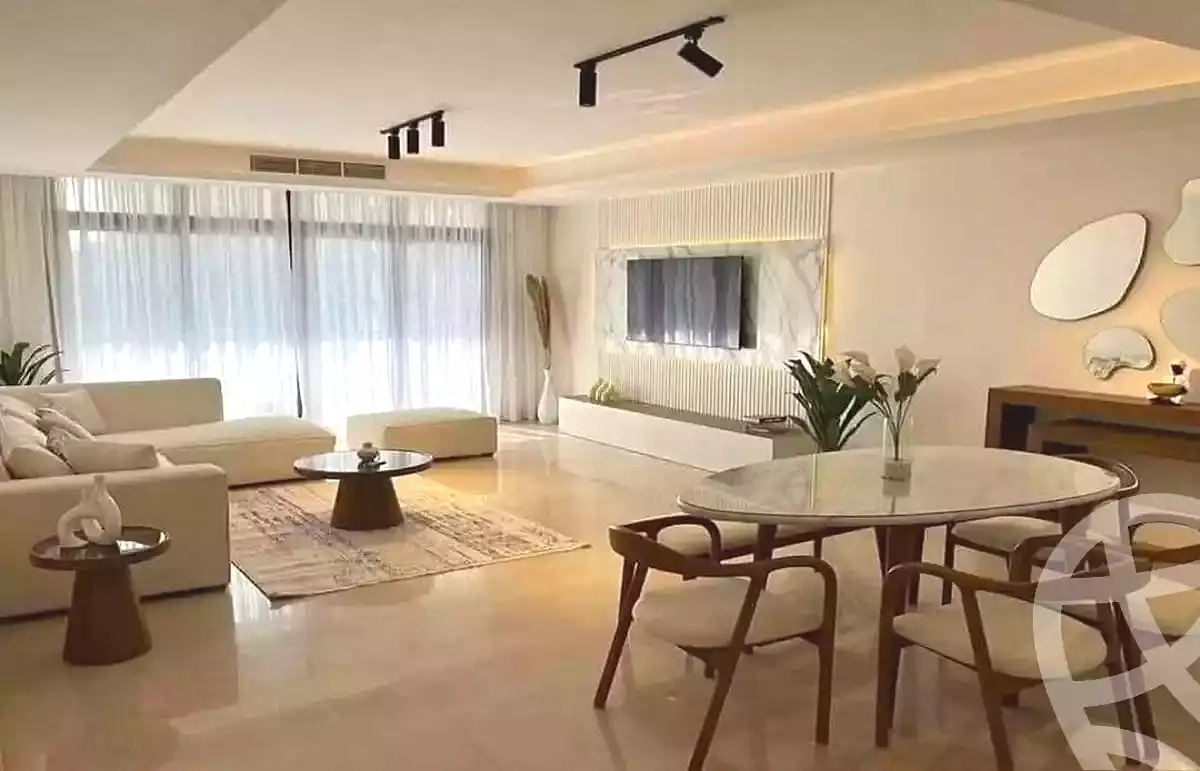https://aqarmap.com.eg/ar/listing/7194848-for-sale-cairo-new-cairo-compounds-hyde-park-parkway-hyde-park-compound