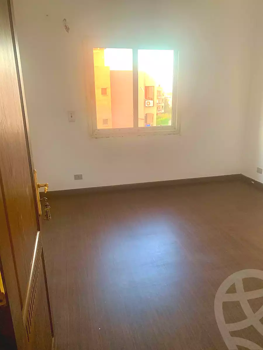 https://aqarmap.com.eg/ar/listing/7194961-for-sale-cairo-6th-of-october-compounds-dream-land-flower-resort