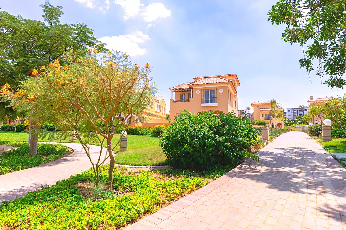 https://aqarmap.com.eg/ar/listing/7195273-for-sale-cairo-new-cairo-compounds-hyde-park-greens-hyde-park-compound