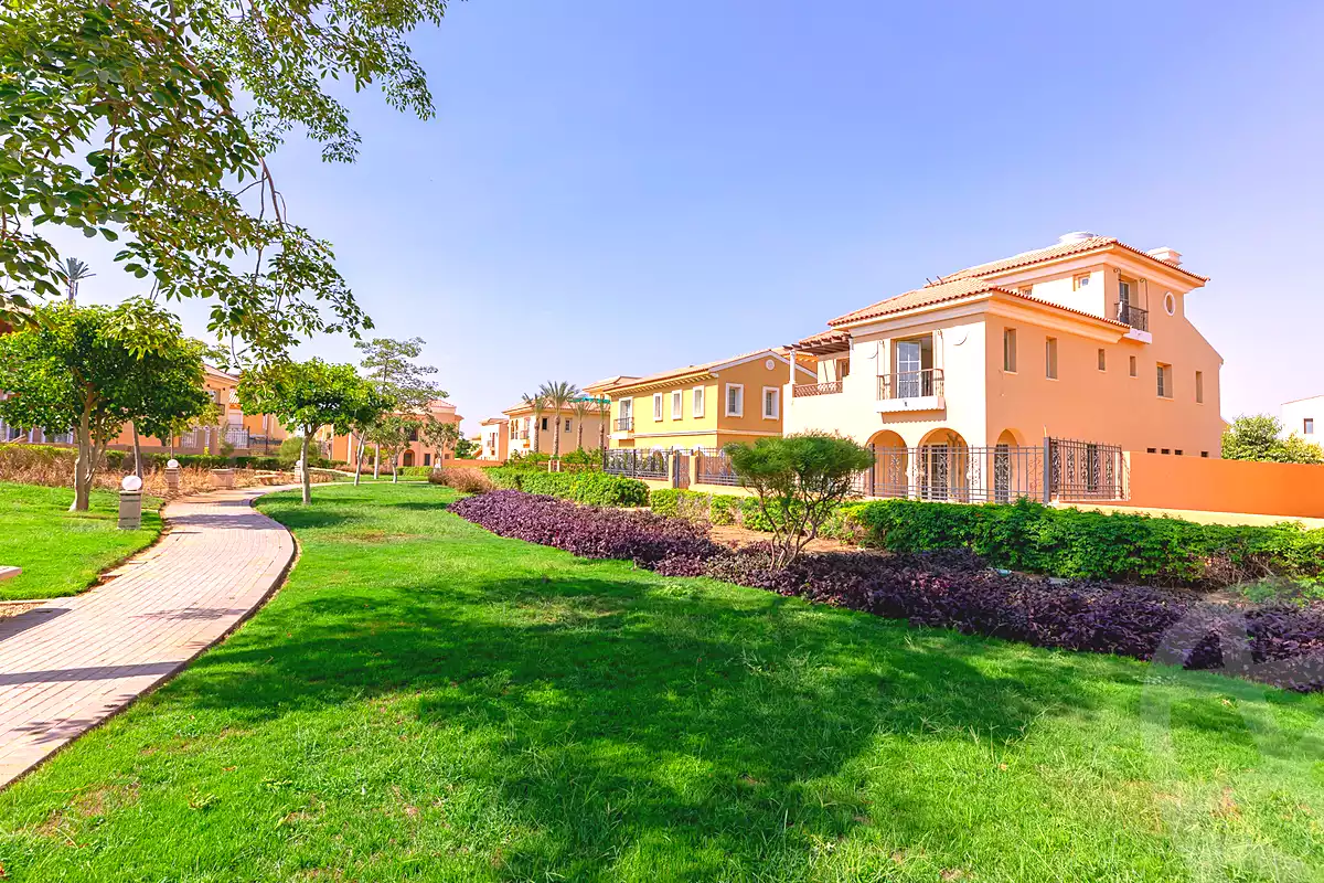 https://aqarmap.com.eg/ar/listing/7195329-for-sale-cairo-new-cairo-compounds-hyde-park-greens-hyde-park-compound