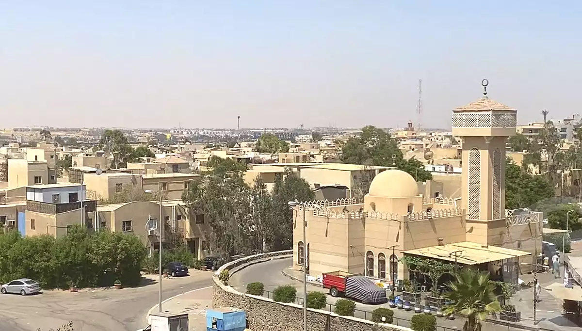 https://aqarmap.com.eg/ar/listing/7178133-for-sale-cairo-el-sheikh-zayed-city-el-hay-elsades-ashaer