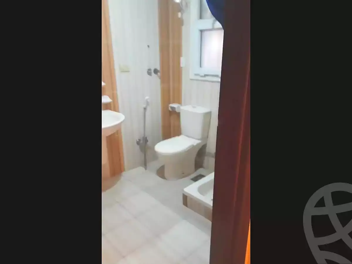 https://aqarmap.com.eg/ar/listing/7178133-for-sale-cairo-el-sheikh-zayed-city-el-hay-elsades-ashaer