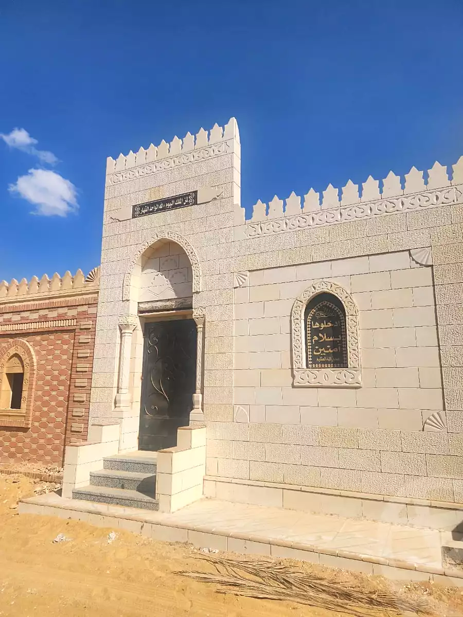 https://aqarmap.com.eg/en/listing/7195691-for-sale-cairo-6th-of-october-el-wahatt-road