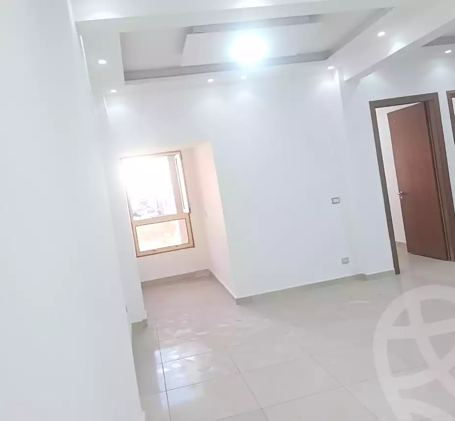 https://aqarmap.com.eg/ar/listing/7195742-for-sale-alexandria-moharram-bey