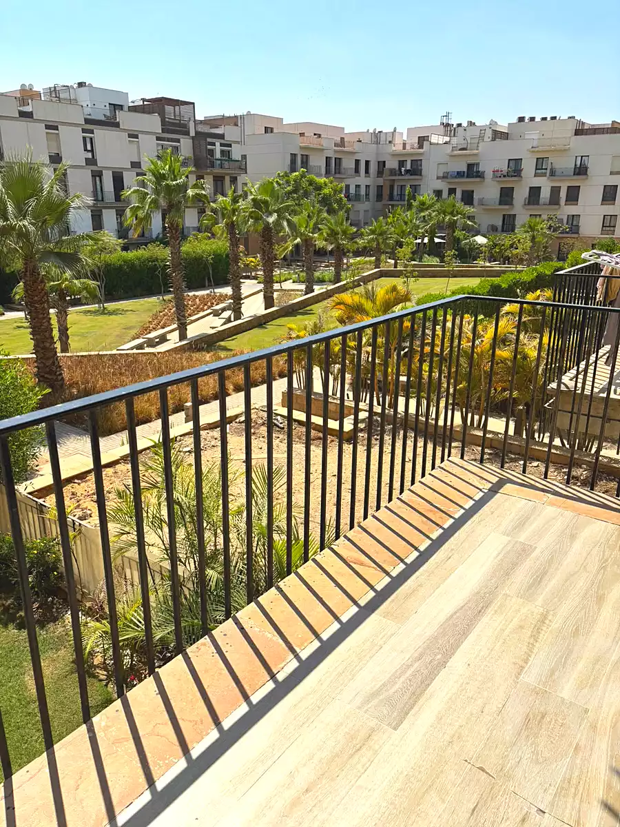 https://aqarmap.com.eg/ar/listing/7196116-for-rent-cairo-el-sheikh-zayed-city-compounds-kmbwnd-wyst-twn-swdyk