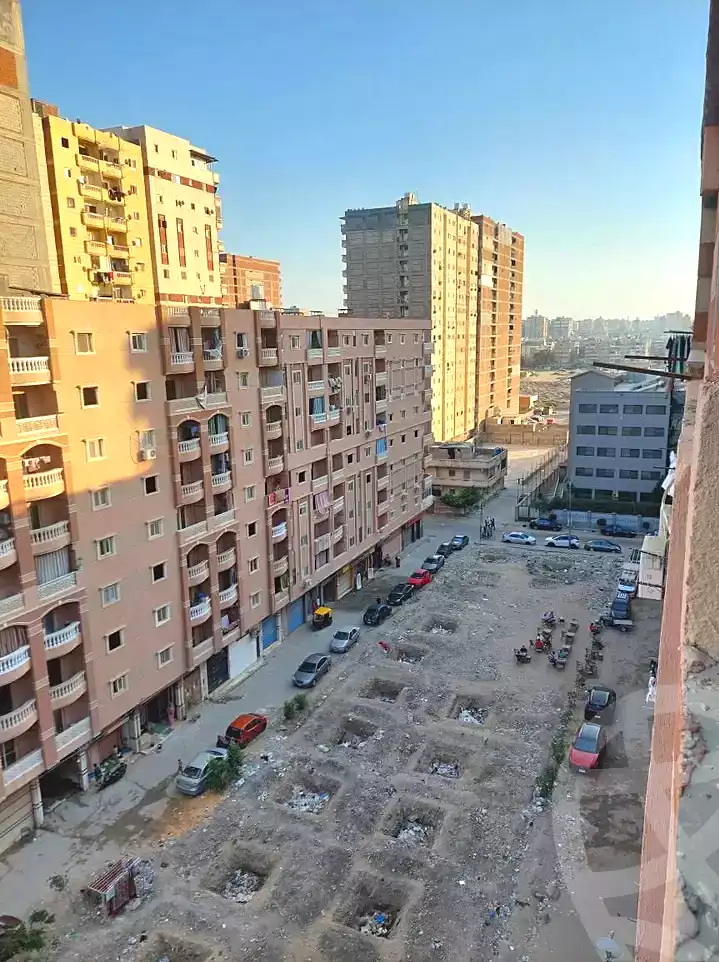 https://aqarmap.com.eg/en/listing/7196512-for-sale-alexandria-new-miami-el-quds-school-st