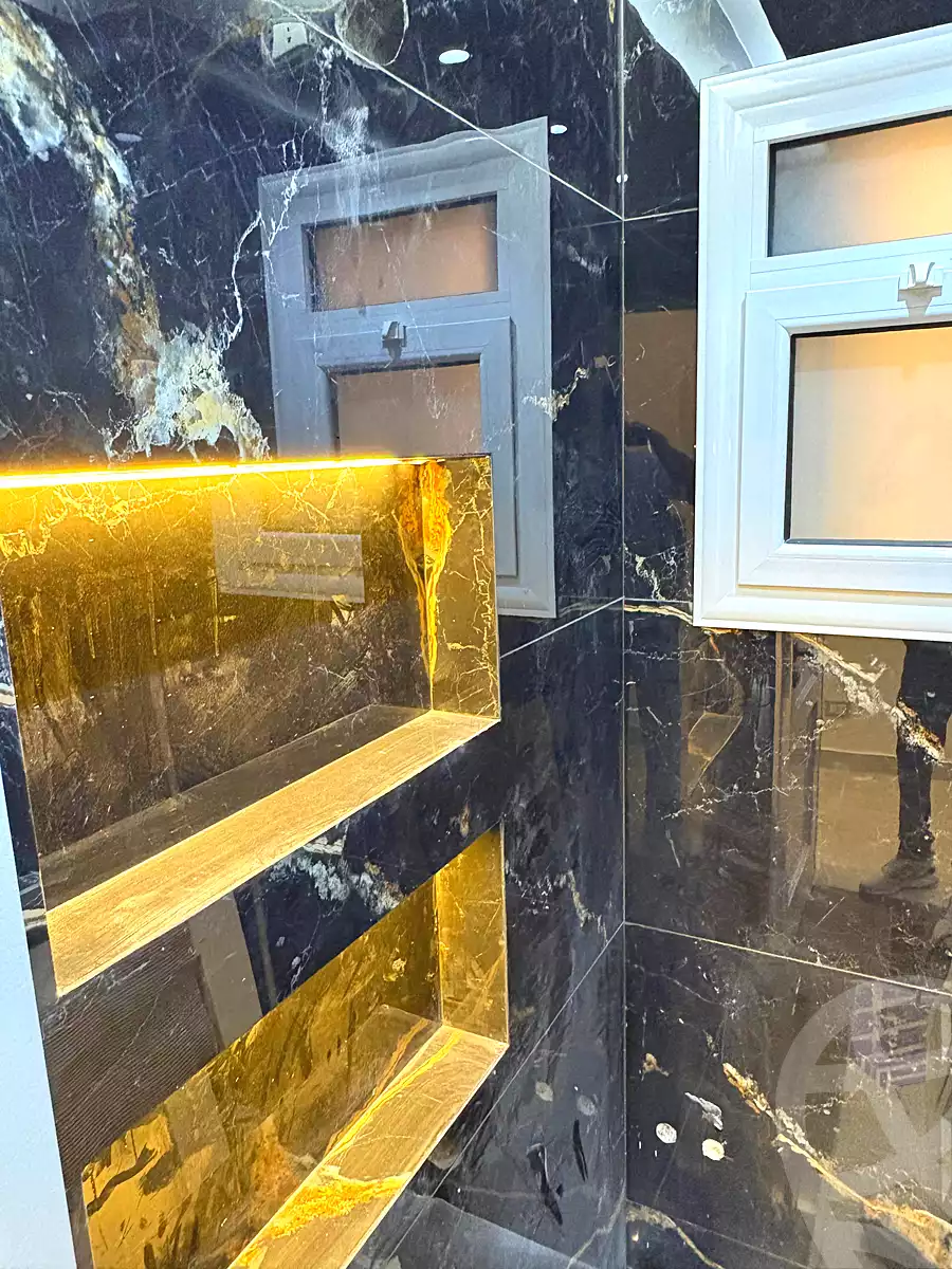 https://aqarmap.com.eg/ar/listing/7196801-for-sale-cairo-new-cairo-lrhb-city-phase-2-amr-ibn-el-aas-st