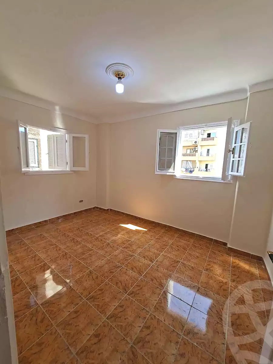 https://aqarmap.com.eg/ar/listing/7197198-for-sale-alexandria-el-asafra-l-sfr-bhry