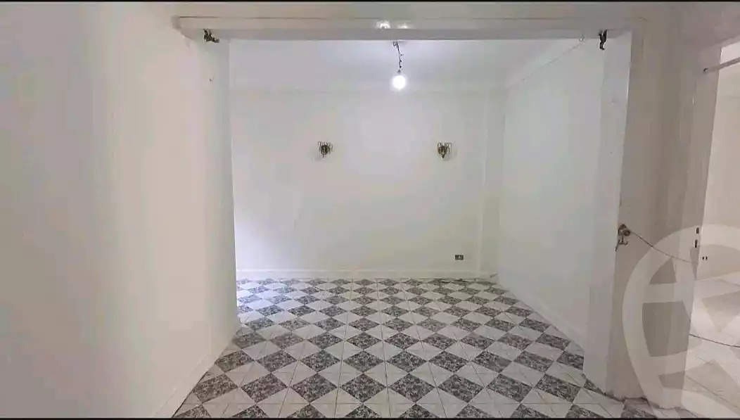 https://aqarmap.com.eg/en/listing/7197632-for-sale-alexandria-miami-mahmoud-el-isawy-st