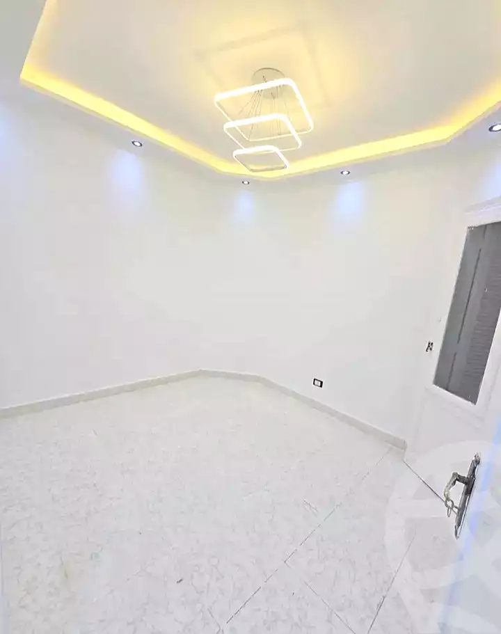 https://aqarmap.com.eg/ar/listing/7198160-for-sale-alexandria-al-agamy-shataa-el-nakheel