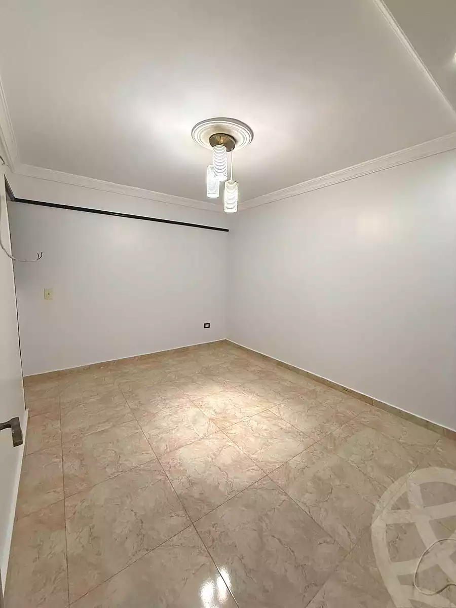https://aqarmap.com.eg/en/listing/7198270-for-sale-alexandria-el-mandara-shr-jml-bd-lnsr