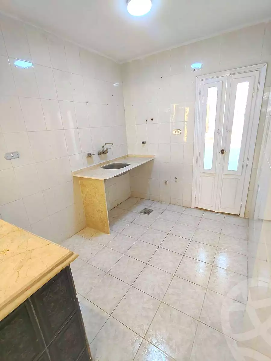 https://aqarmap.com.eg/ar/listing/7198411-for-sale-alexandria-al-agamy-shataa-el-nakheel