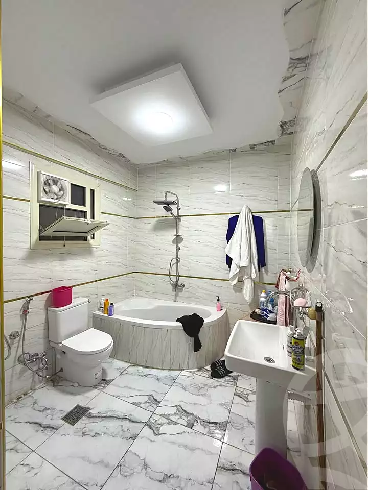 https://aqarmap.com.eg/en/listing/7198891-for-sale-alexandria-lsywf-city-light-compound