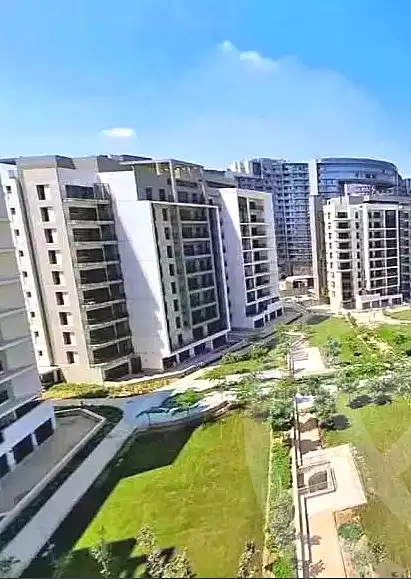 https://aqarmap.com.eg/ar/listing/7198952-for-sale-cairo-el-sheikh-zayed-city-compounds-kmbwnd-fyldj-wyst-dr-llttwyr