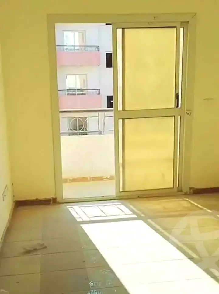 https://aqarmap.com.eg/ar/listing/7198990-for-sale-cairo-6th-of-october-hadaeq-october-social-housing-800-acre