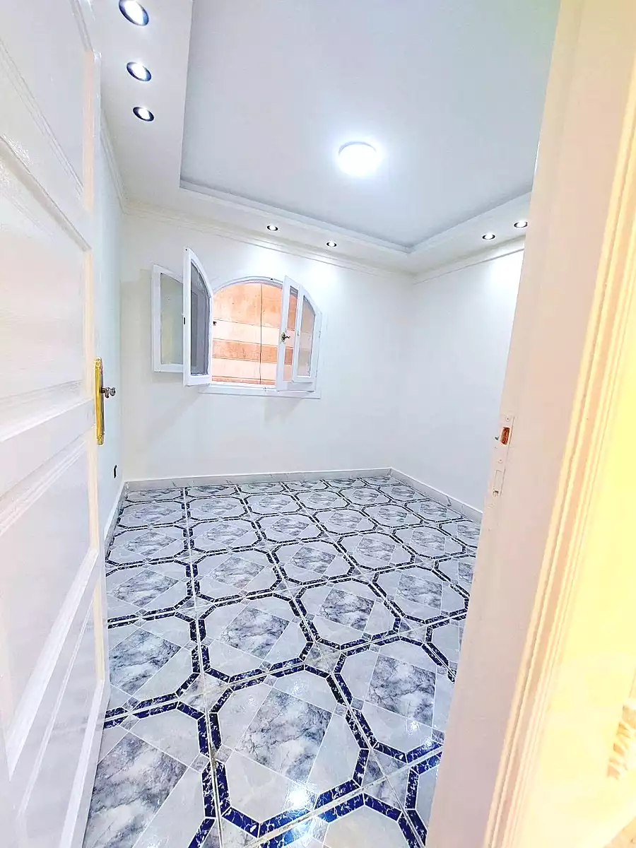 https://aqarmap.com.eg/en/listing/7199038-for-sale-alexandria-al-agamy-shataa-el-nakheel