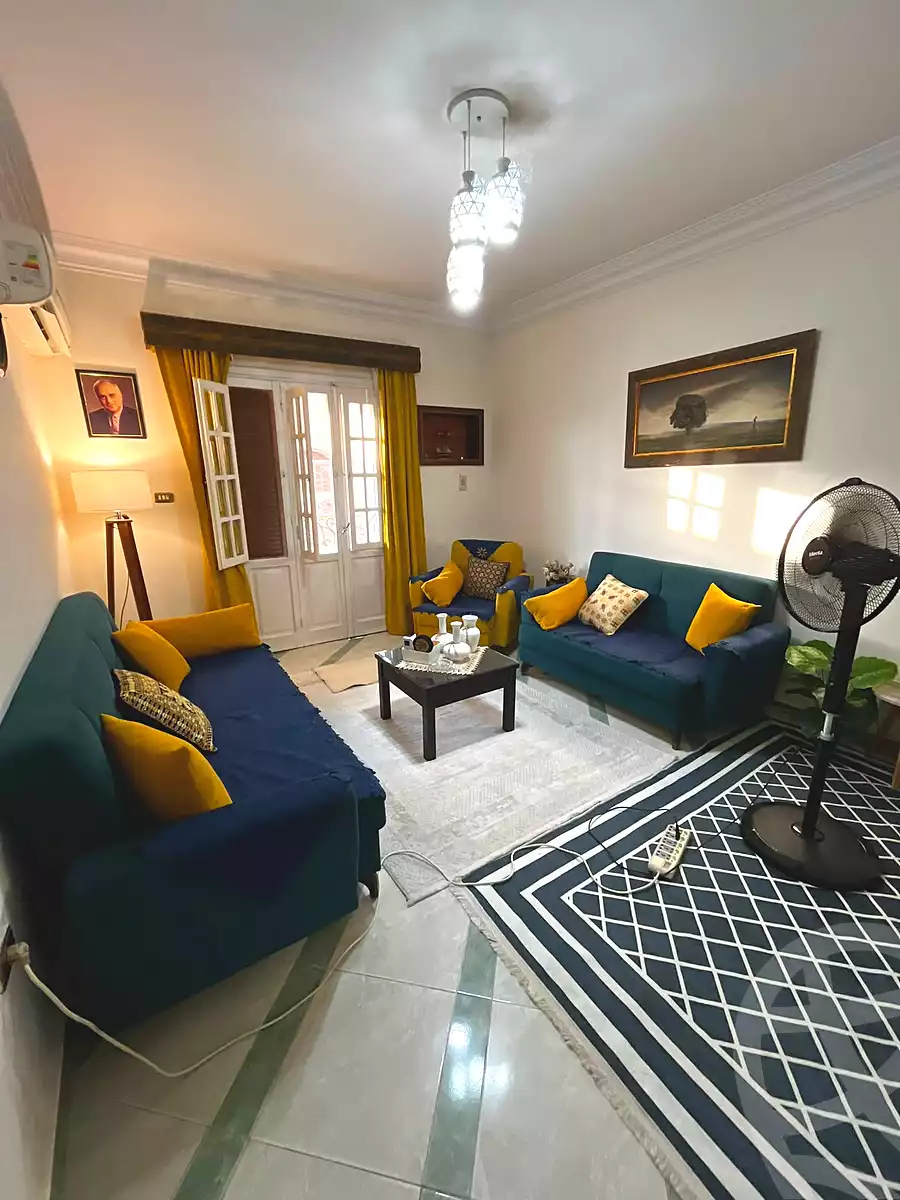 https://aqarmap.com.eg/ar/listing/7199048-for-sale-cairo-6th-of-october-el-ahyaa-neighborhood-1st-third-neighborhood
