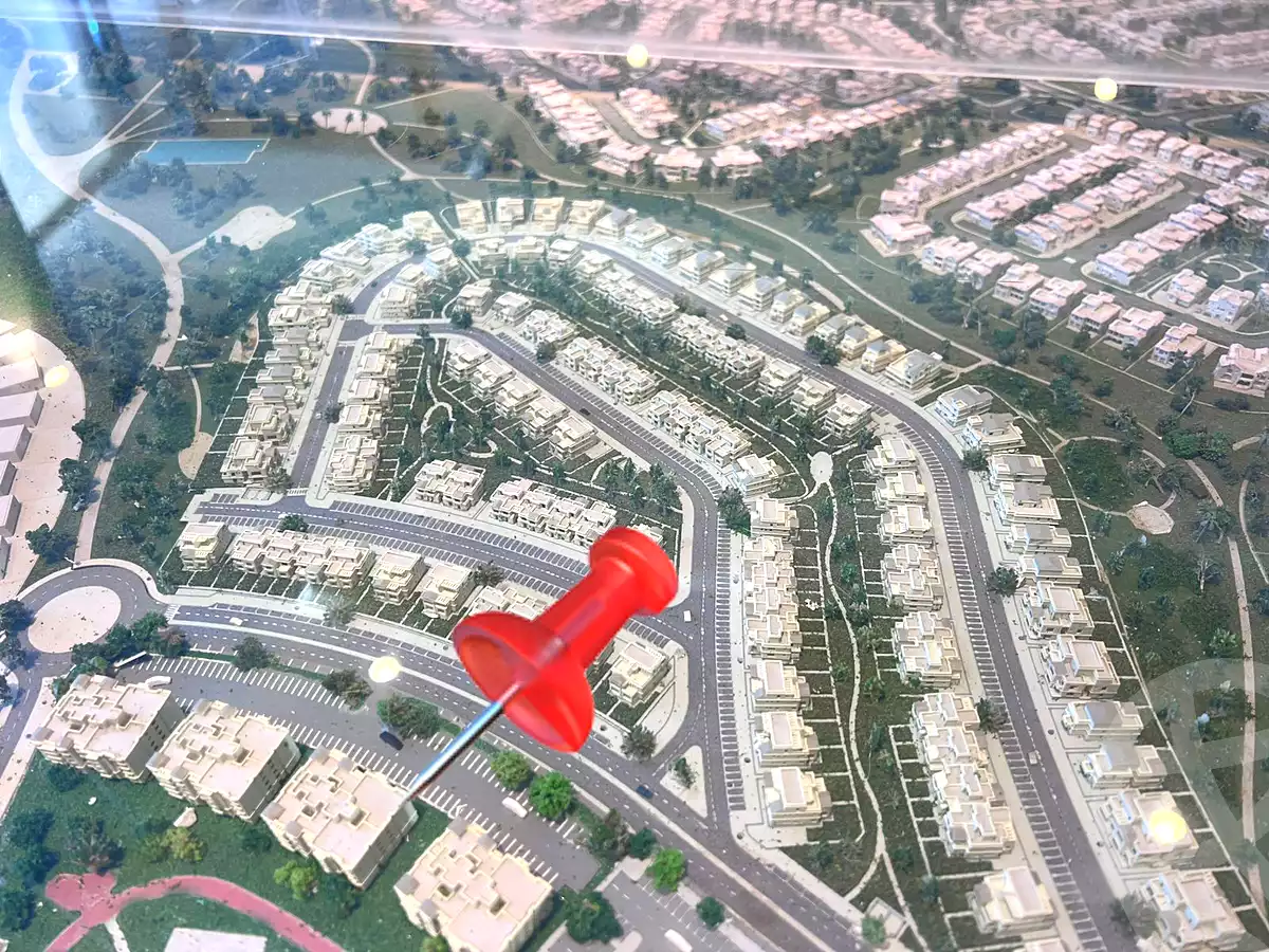 https://aqarmap.com.eg/ar/listing/7199330-for-sale-cairo-new-cairo-compounds-hyde-park-centre-ville-hyde-park