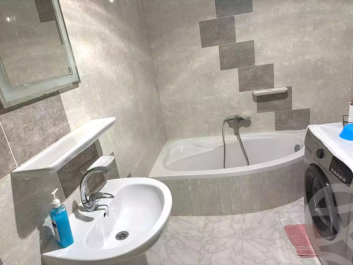 https://aqarmap.com.eg/ar/listing/7199907-for-sale-cairo-new-cairo-el-narges-el-narges-omarat-mohamed-sabry-abu-alam-st