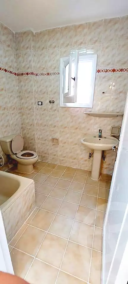 https://aqarmap.com.eg/en/listing/7200045-for-sale-alexandria-al-agamy-shataa-el-nakheel
