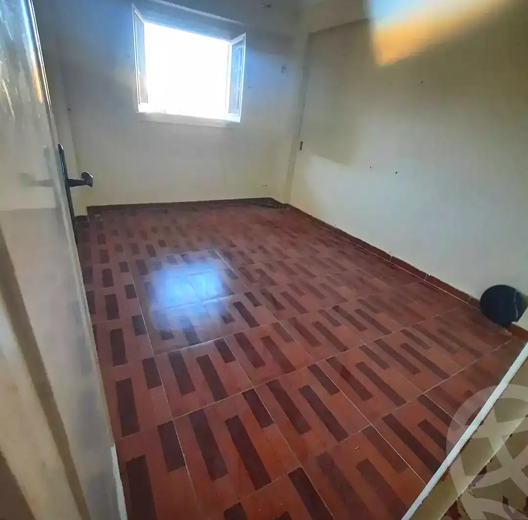 https://aqarmap.com.eg/ar/listing/7201297-for-sale-alexandria-al-agamy-el-hanouvel-al-asdakaa-st