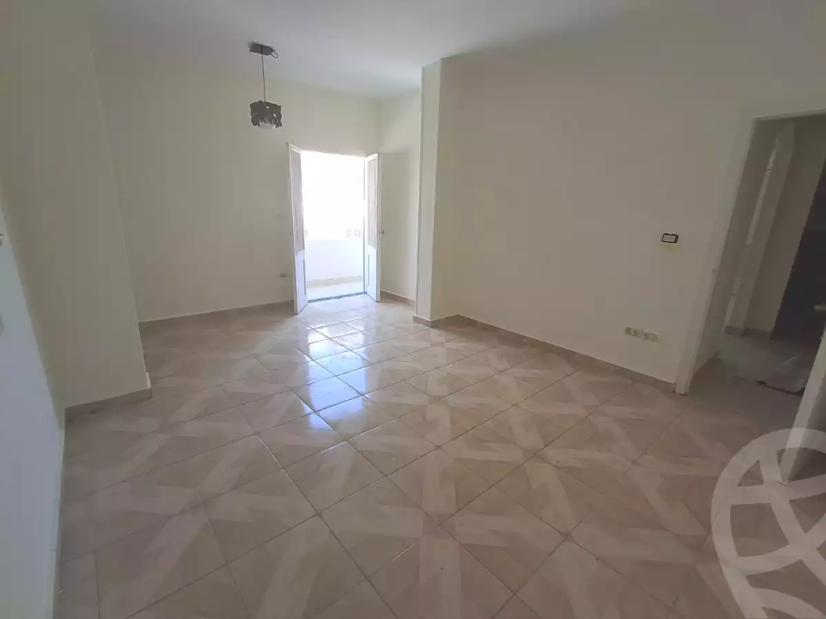 https://aqarmap.com.eg/ar/listing/7201538-for-sale-cairo-6th-of-october-el-ahyaa-neighborhood-3rd-al-hay-al-thalith-st