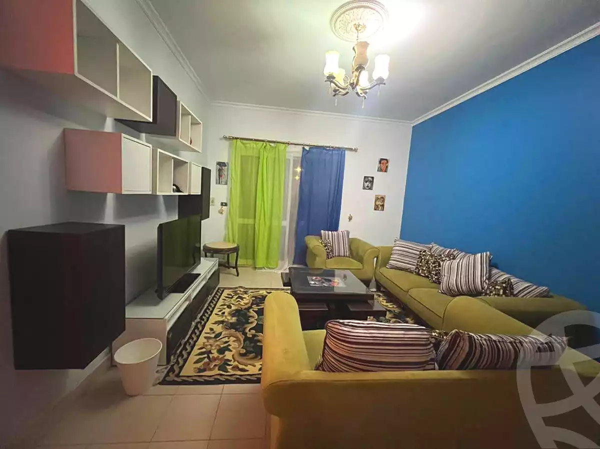 https://aqarmap.com.eg/en/listing/7201603-for-sale-cairo-el-sheikh-zayed-city-el-hay-el-rabeaa-al-mostakbal-st