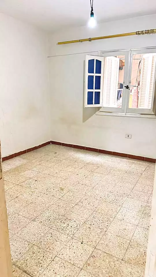 https://aqarmap.com.eg/en/listing/7201943-for-sale-alexandria-al-agamy-el-hanouvel-el-kholafaa-el-rashdeen-st