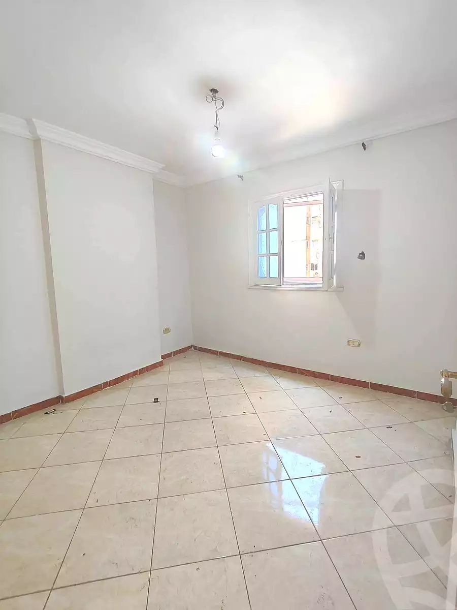 https://aqarmap.com.eg/en/listing/7202060-for-sale-alexandria-el-mandara-alex-el-mandara-bahri