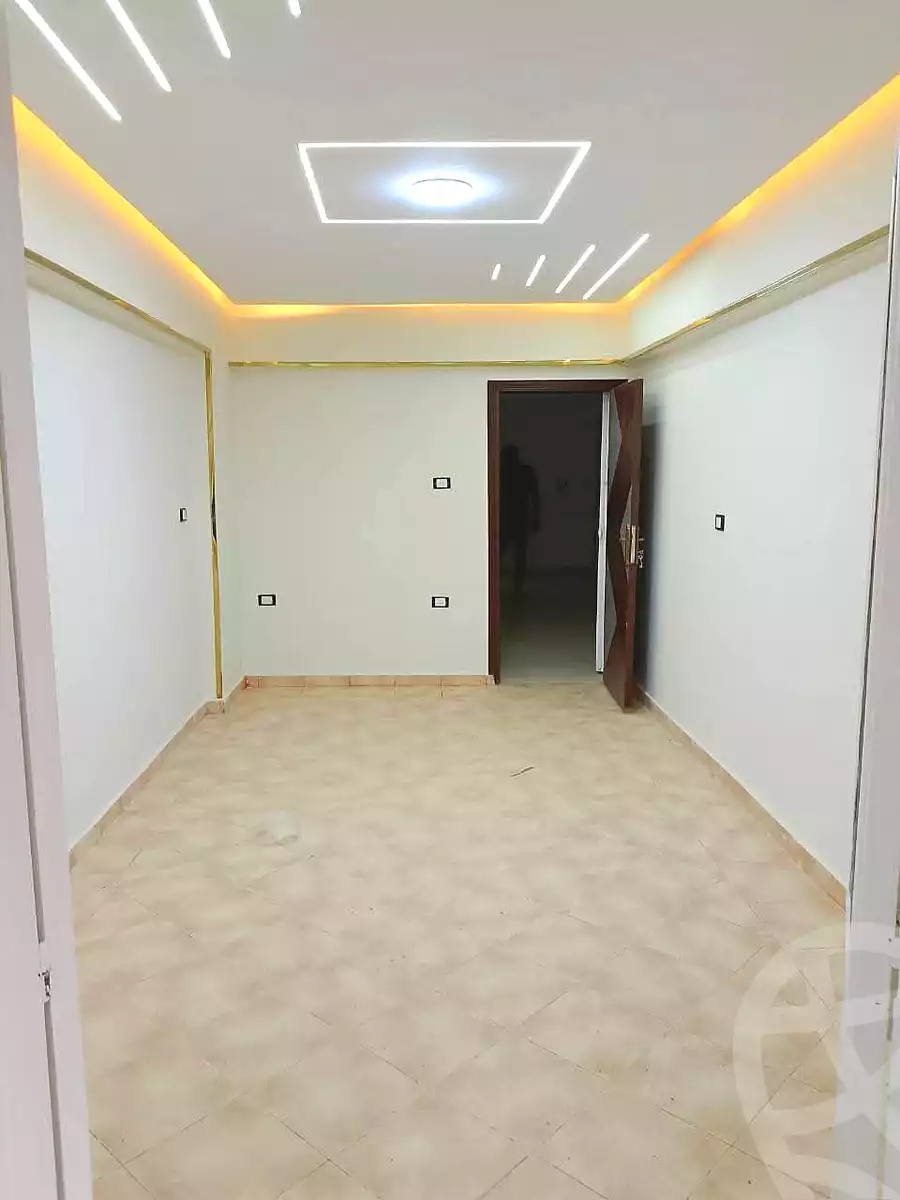 https://aqarmap.com.eg/ar/listing/7202062-for-sale-alexandria-al-agamy-el-hanouvel-radwan-st