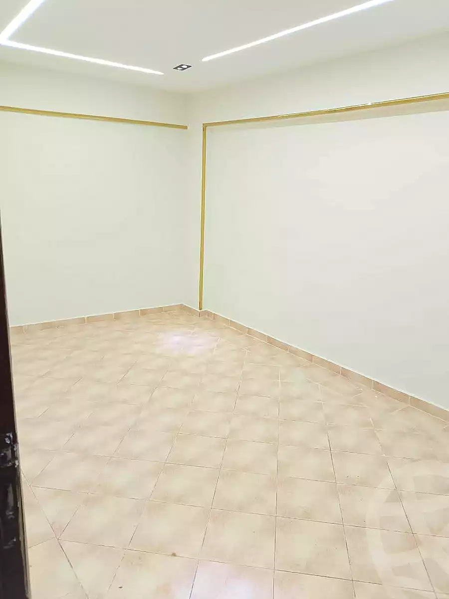 https://aqarmap.com.eg/ar/listing/7202062-for-sale-alexandria-al-agamy-el-hanouvel-radwan-st