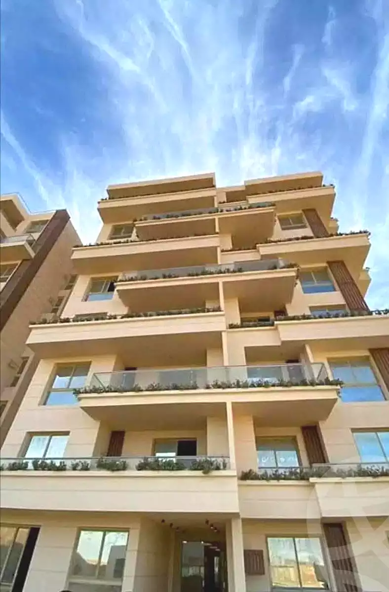 https://aqarmap.com.eg/ar/listing/7202453-for-sale-cairo-new-administrative-capital-r8-tj-msr