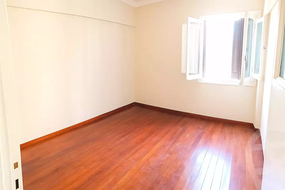 https://aqarmap.com.eg/ar/listing/7202649-for-sale-alexandria-al-agamy-el-hanouvel-el-kholafaa-el-rashdeen-st
