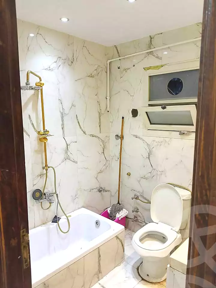 https://aqarmap.com.eg/ar/listing/7202693-for-rent-alexandria-al-agamy-el-daresa-st