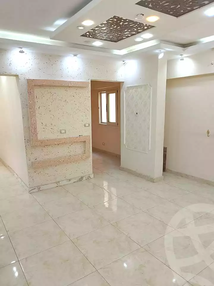 https://aqarmap.com.eg/ar/listing/7202693-for-rent-alexandria-al-agamy-el-daresa-st