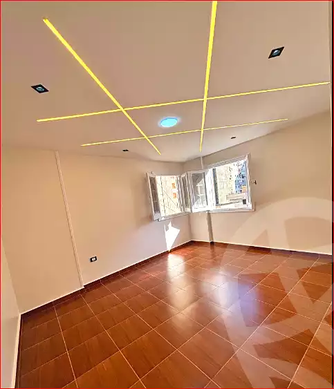 https://aqarmap.com.eg/ar/listing/7202733-for-sale-alexandria-sydy-bshr-sydy-bshr-bhry-shr-mhmwd-l-yswy