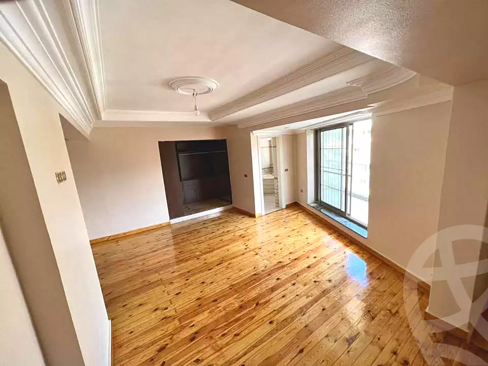 https://aqarmap.com.eg/ar/listing/7202747-for-rent-alexandria-zezenia