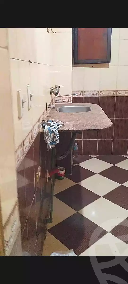https://aqarmap.com.eg/ar/listing/7203075-for-rent-cairo-faisal-kafr-tohormos-queen-nazli-st