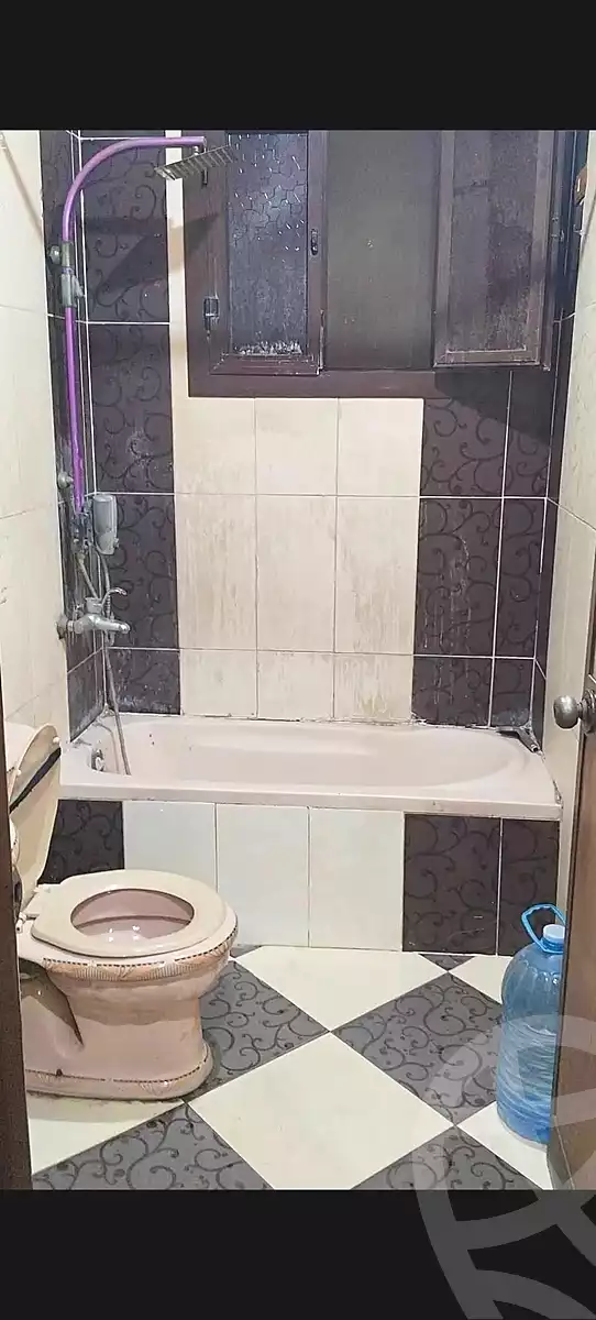https://aqarmap.com.eg/ar/listing/7203075-for-rent-cairo-faisal-kafr-tohormos-queen-nazli-st