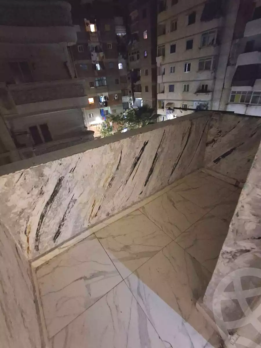 https://aqarmap.com.eg/en/listing/7203076-for-sale-alexandria-bahray-el-anfoshy-sidi-kazman-st