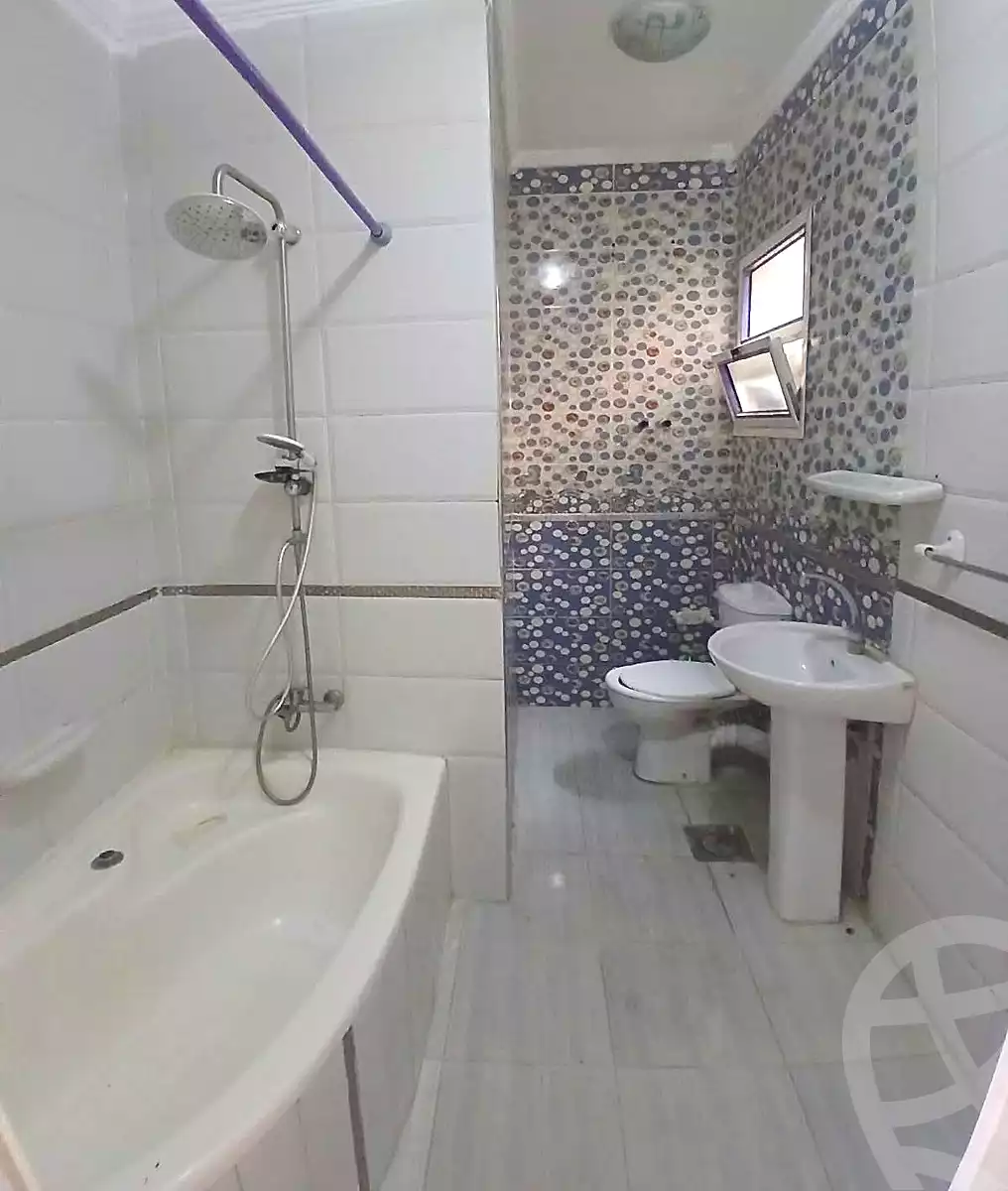 https://aqarmap.com.eg/en/listing/7203081-for-sale-alexandria-lsywf-el-falki