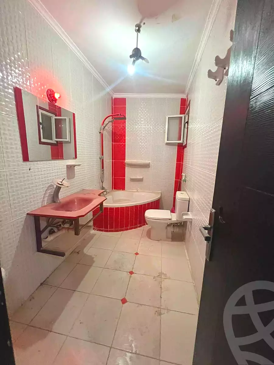 https://aqarmap.com.eg/ar/listing/7203282-for-sale-alexandria-sydy-bshr-sydy-bshr-bhry-shr-khld-bn-lwlyd