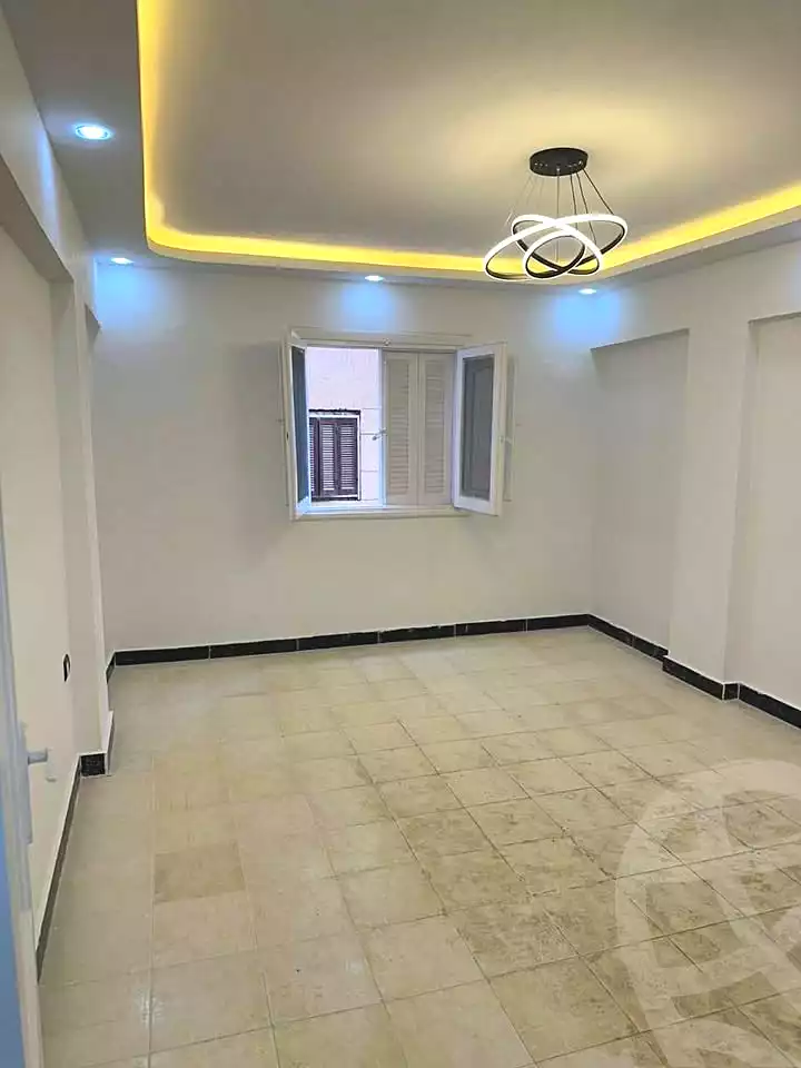 https://aqarmap.com.eg/en/listing/7203516-for-sale-alexandria-al-agamy-el-hanouvel-radwan-st